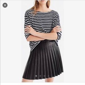 EUC J.Crew Black Faux Leather Pleated Mini Skirt